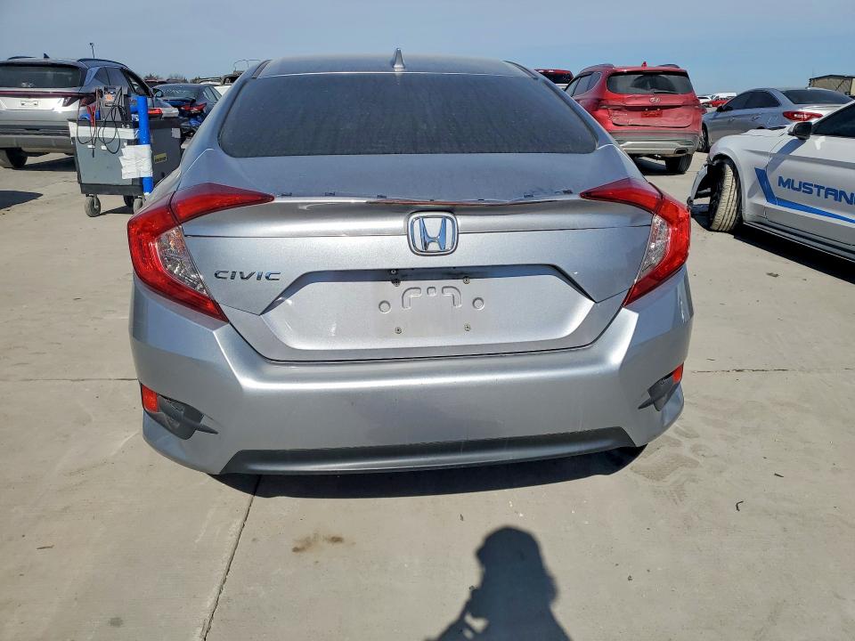 Photo 6 from auction – 2016 HONDA CIVIC with VIN 19XFC1F79GE000995