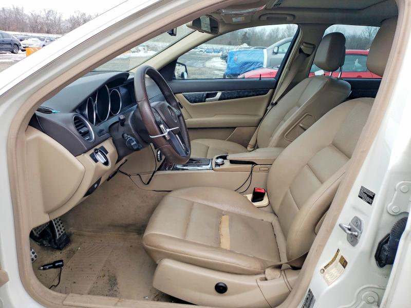 Photo 7 from auction – 2012 MERCEDES-BENZ C 250 with VIN WDDGF4HB4CR217728