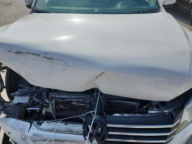 Photo 11 from auction – 2015 VOLKSWAGEN PASSAT with VIN 1VWAT7A33FC082047