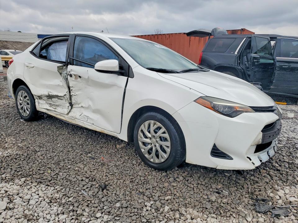 Photo 4 from auction – 2017 TOYOTA COROLLA L with VIN 5YFBURHEXHP713488
