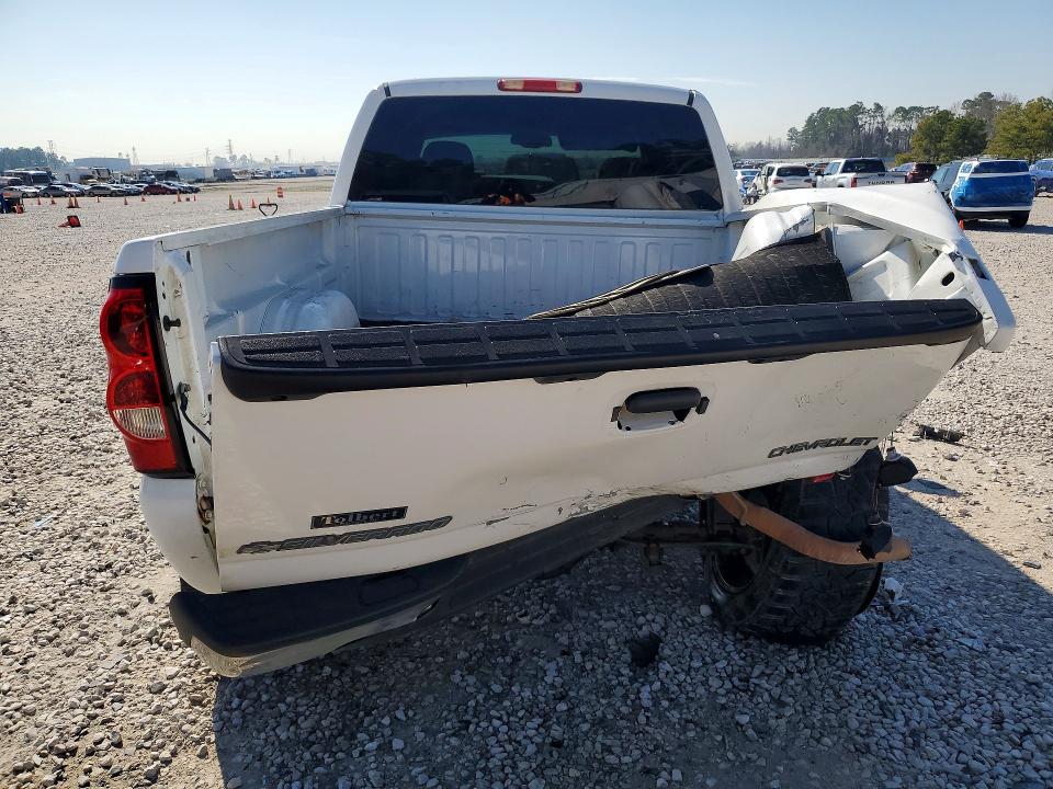 Photo 6 from auction – 2003 CHEVROLET SILVERADO with VIN 1GCEC19V83Z356567