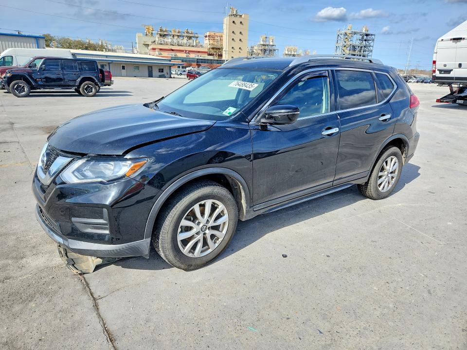 NISSAN ROGUE 2017 with VIN KNMAT2MT6HP550124 - Photo from auction