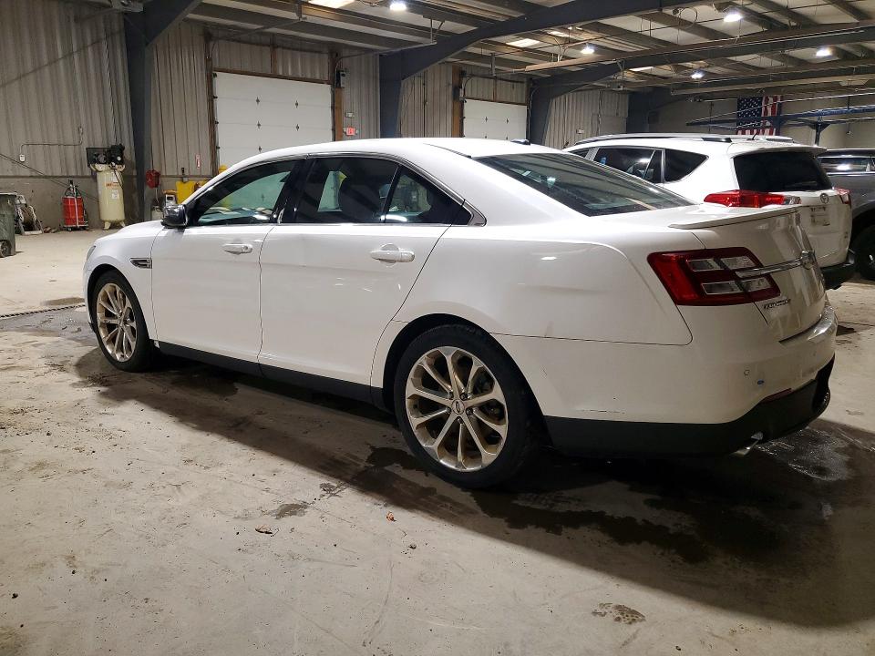 Photo 2 from auction – 2016 FORD TAURUS with VIN 1FAHP2J85GG125520