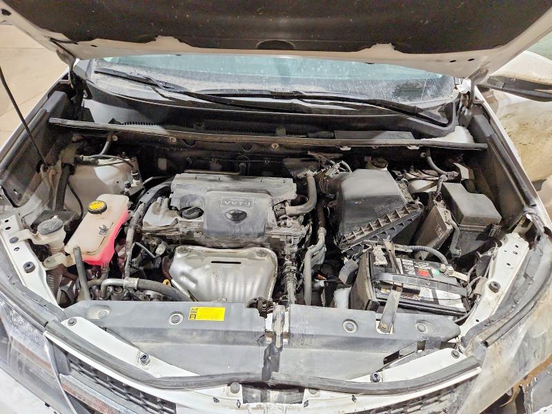 Photo 12 from auction – 2015 TOYOTA RAV4 with VIN 2T3BFREV8FW384100