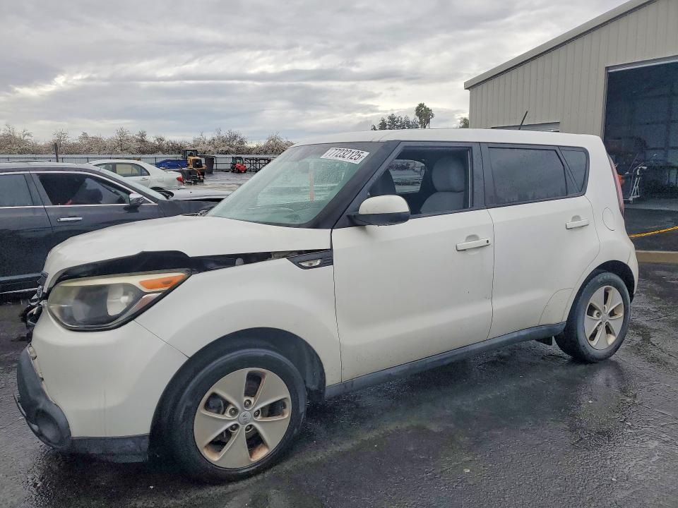 KIA SOUL 2014 with VIN KNDJN2A28E7068160 - Photo from auction