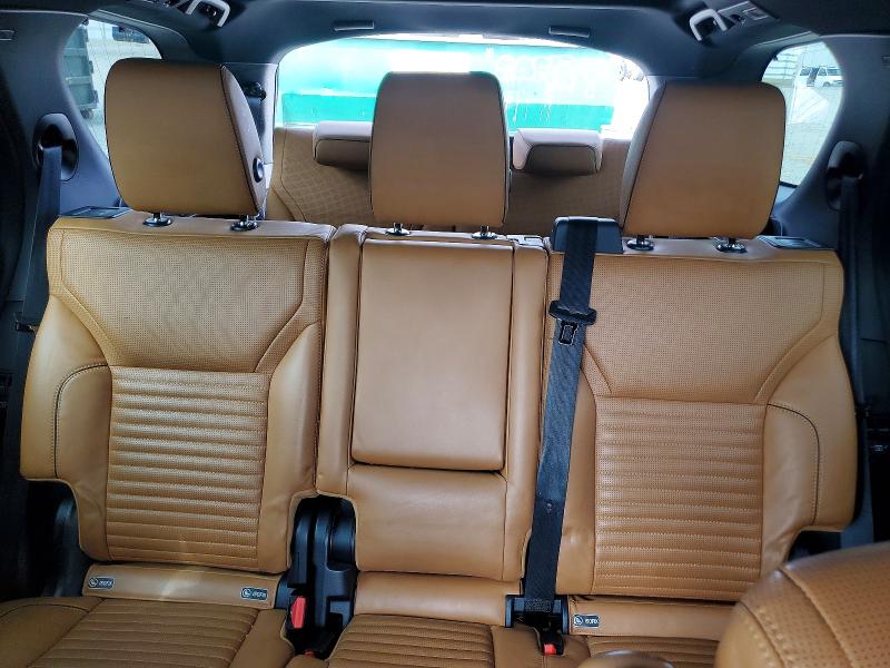 Photo 10 from auction – 2017 LAND ROVER DISCOVERY with VIN SALRHBBV4HA047177