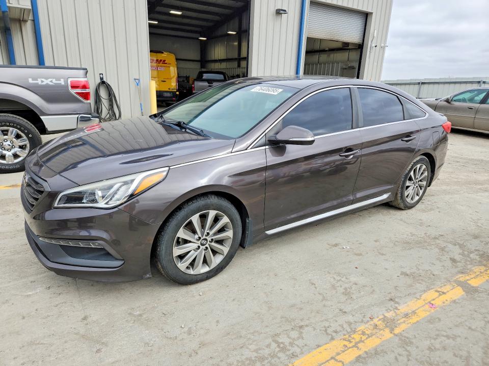 HYUNDAI SONATA 2016 with VIN 5NPE34AF9GH330952 - Photo from auction
