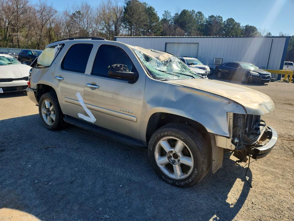 Photo 4 from auction – 2008 CHEVROLET TAHOE K150 with VIN 1GNFK13018R119017