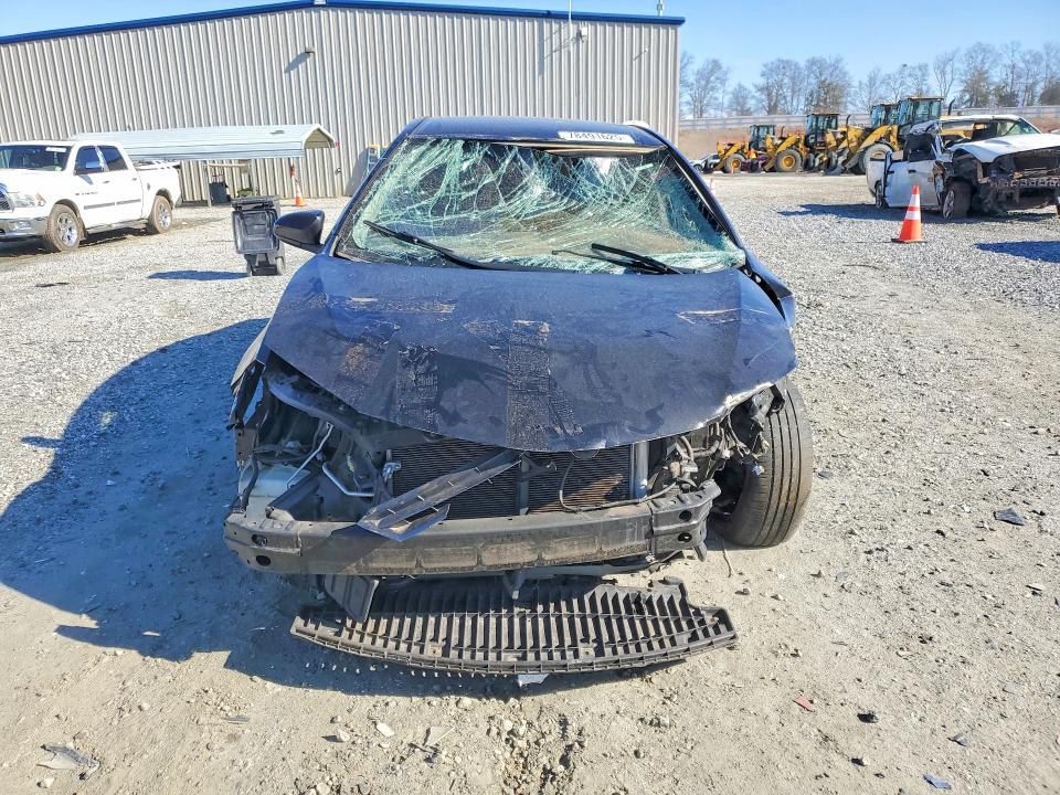 Photo 5 from auction – 2015 TOYOTA COROLLA with VIN 2T1BURHEXFC336819
