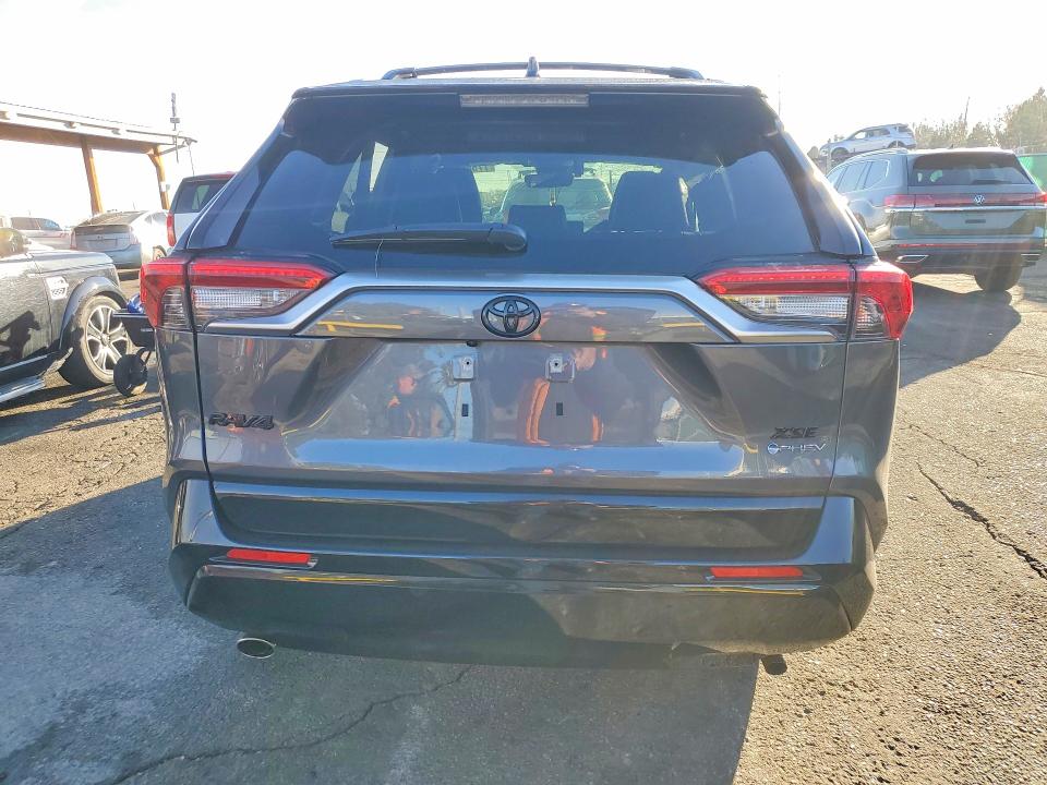 Photo 6 from auction – 2025 TOYOTA RAV4 XSE with VIN JTMEB3FV7SD235771
