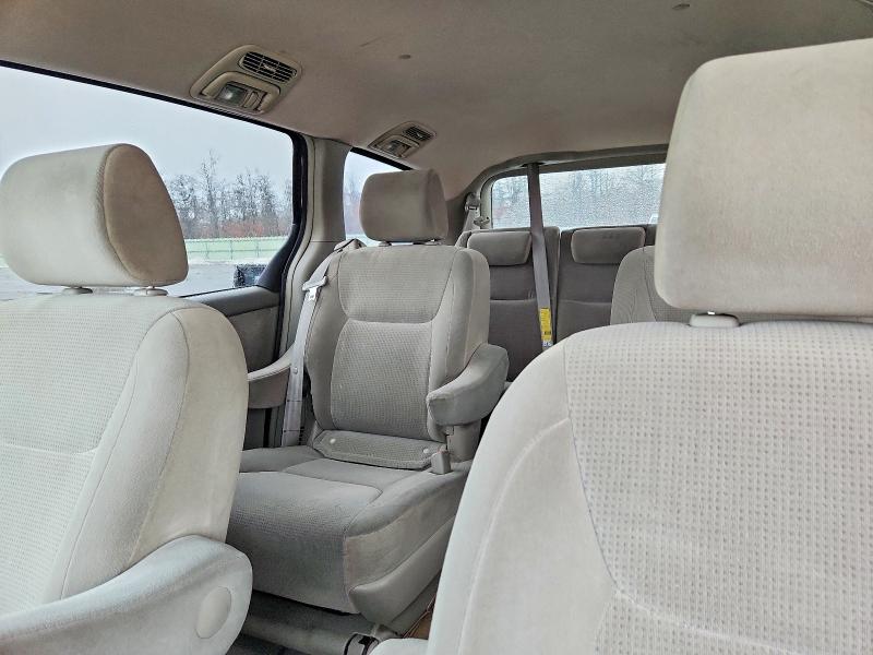 Photo 10 from auction – 2005 TOYOTA SIENNA with VIN 5TDZA23C55S347771
