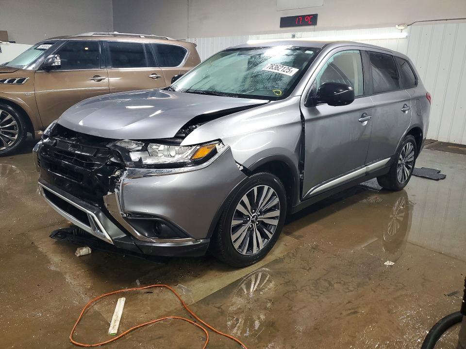 Photo 1 from auction – 2020 MITSUBISHI OUTLANDER with VIN JA4AD2A32LZ046582