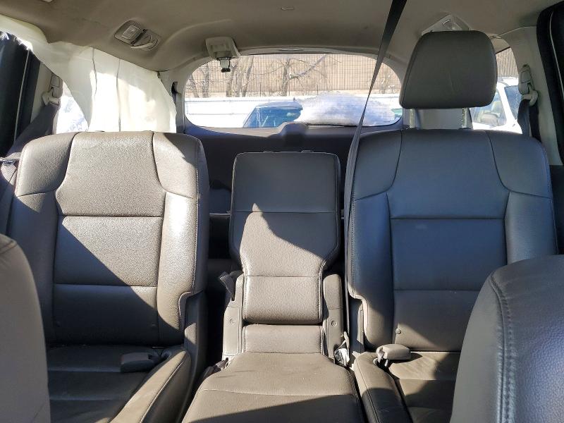 Photo 10 from auction – 2015 HONDA ODYSSEY with VIN 5FNRL5H62FB118646