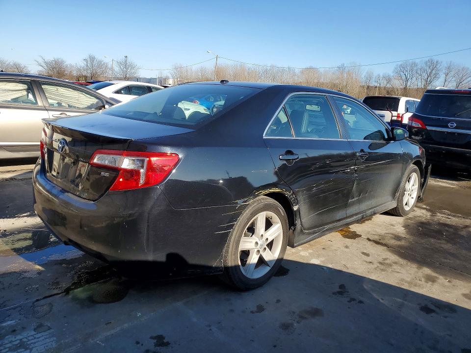 Photo 3 from auction – 2014 TOYOTA CAMRY L with VIN 4T1BF1FKXEU751253