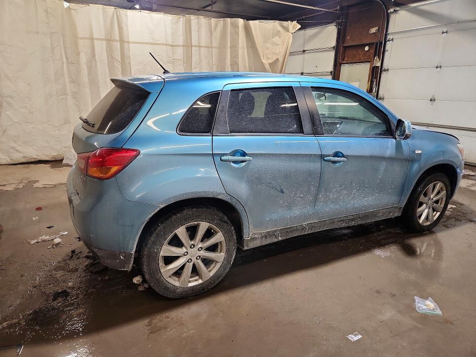 Photo 3 from auction – 2013 MITSUBISHI OUTLANDER with VIN 4A4AR3AU3DE019950