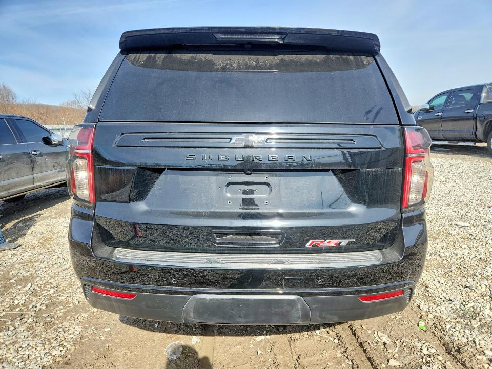 Photo 6 from auction – 2023 CHEVROLET SUBURBAN with VIN 1GNSKEKD1PR296045