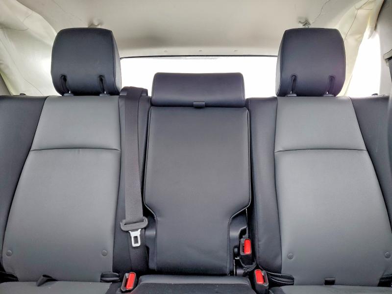 Photo 10 from auction – 2022 TOYOTA 4RUNNER with VIN JTENU5JR4N6043325