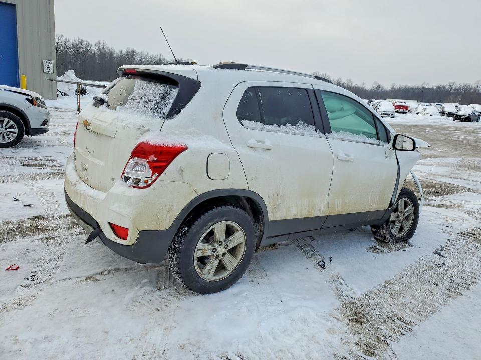 Photo 3 from auction – 2019 CHEVROLET TRAX 1LT with VIN 3GNCJPSB0KL401059