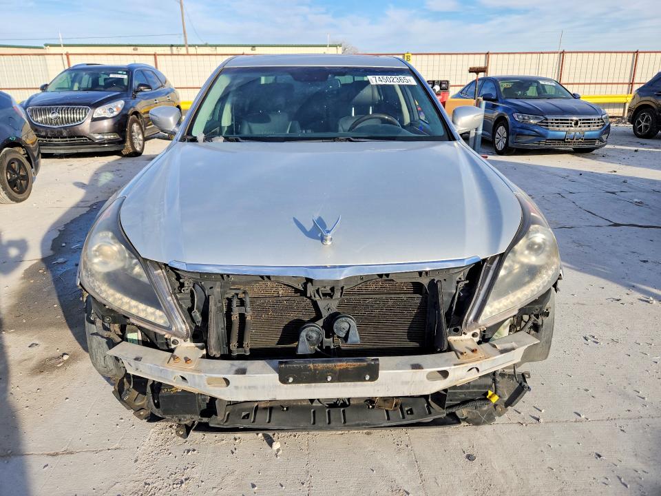 Photo 5 from auction – 2011 HYUNDAI EQUUS SIGN with VIN KMHGH4JF5BU030541