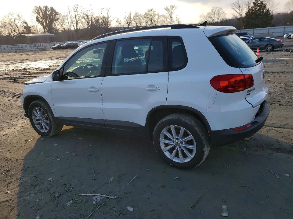 Photo 2 from auction – 2018 VOLKSWAGEN TIGUAN LIMITED with VIN WVGAV7AX9JK003068
