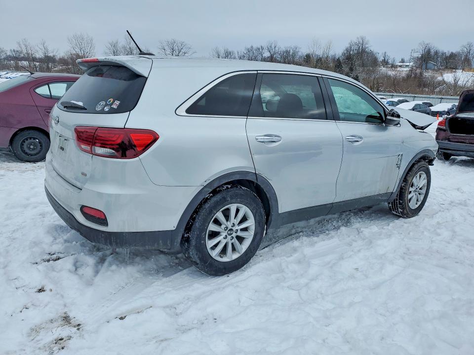 Photo 3 from auction – 2020 KIA SORENTO L with VIN 5XYPG4A30LG668356