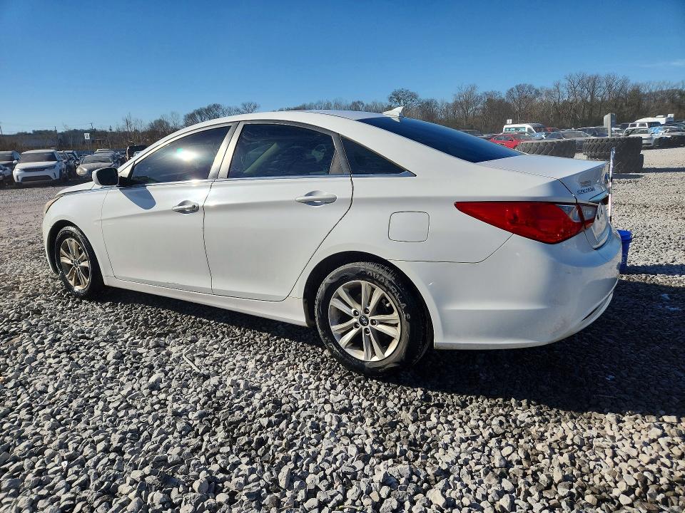 Photo 2 from auction – 2012 HYUNDAI SONATA GLS with VIN 5NPEB4AC6CH402919