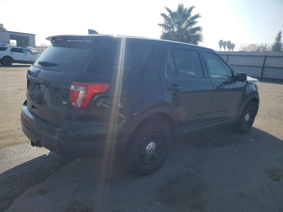 Photo 3 from auction – 2016 FORD EXPLORER P with VIN 1FM5K8AR5GGC93645