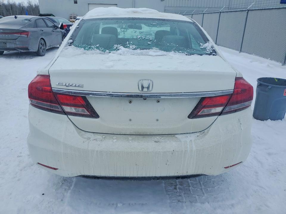 Photo 6 from auction – 2015 HONDA CIVIC with VIN 2HGFB2F40FH052275