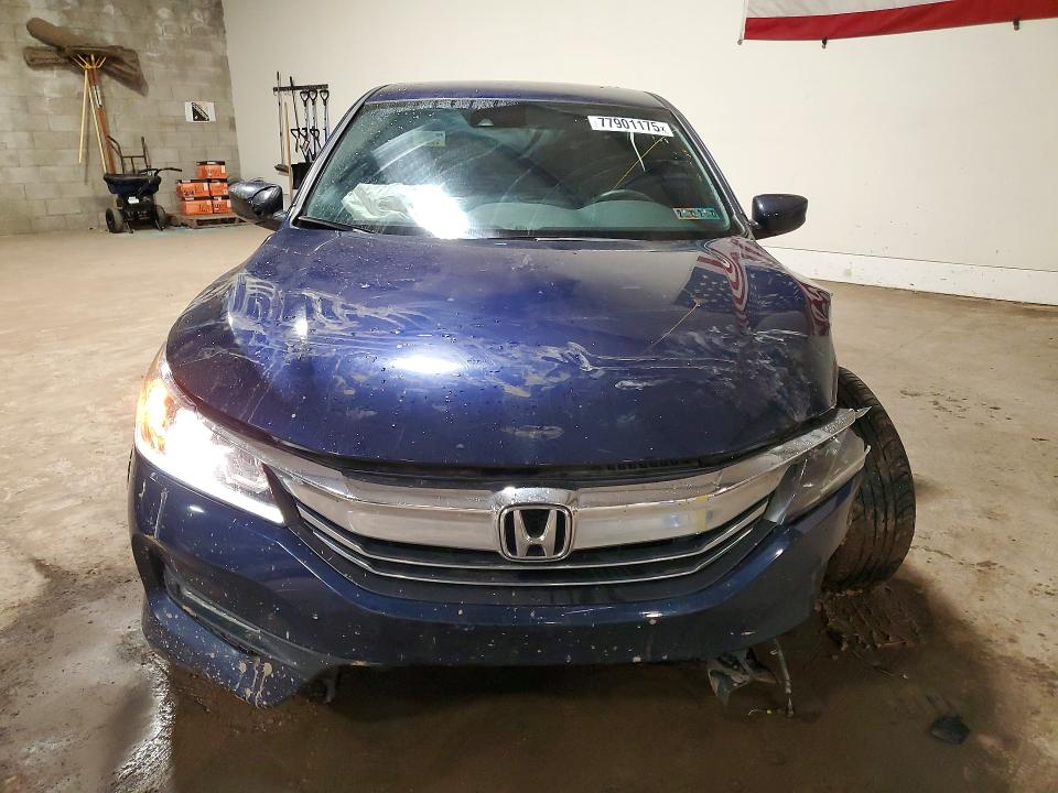 Photo 5 from auction – 2016 HONDA ACCORD with VIN 1HGCR2F60GA066936