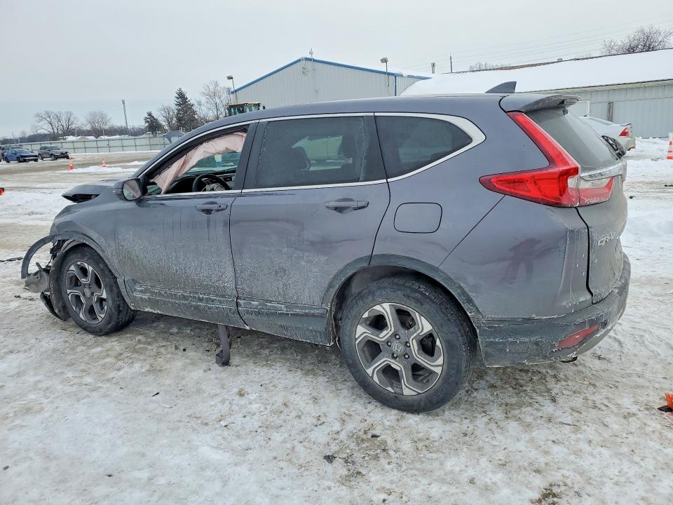 Photo 2 from auction – 2018 HONDA CR-V EX with VIN 7FARW2H53JE015682