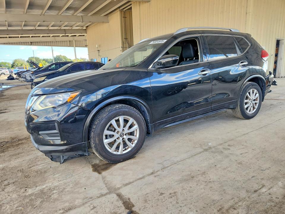 NISSAN ROGUE 2017 with VIN KNMAT2MT6HP595810 - Photo from auction