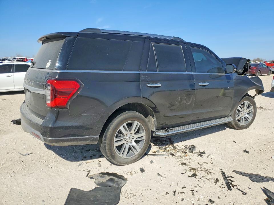 Photo 3 from auction – 2023 FORD EXPEDITION with VIN 1FMJU1K82PEA55561