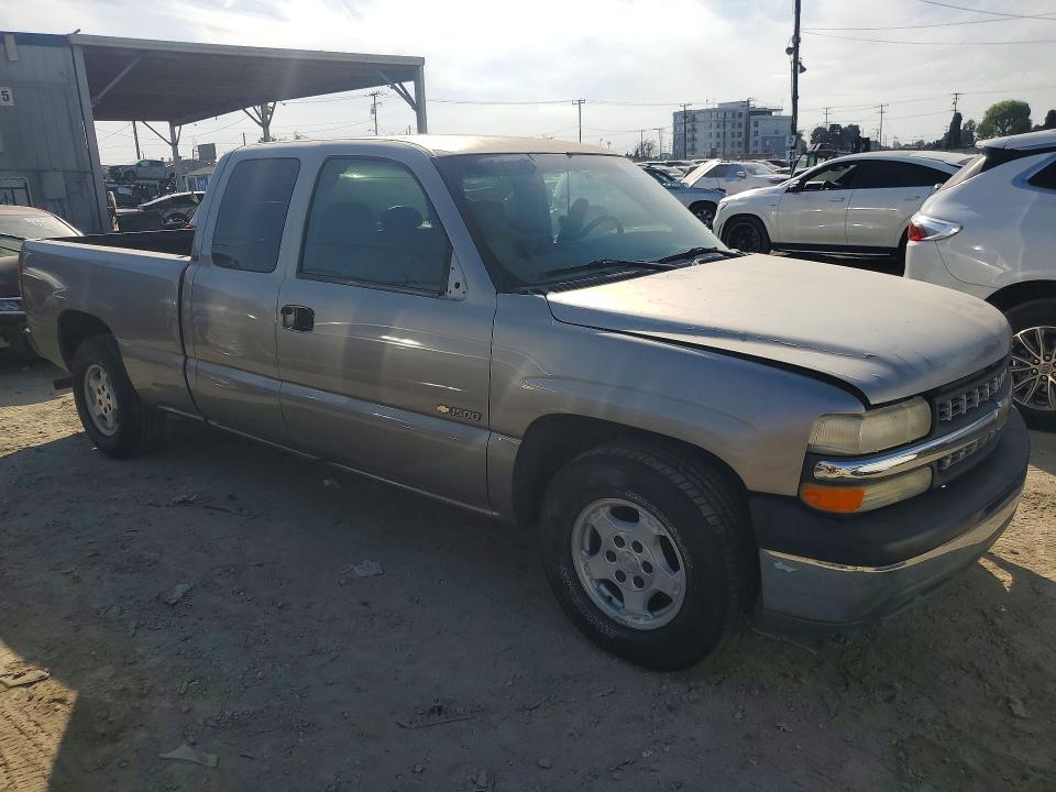 Photo 4 from auction – 2001 CHEVROLET SILVERADO with VIN 2GCEC19TX11164037
