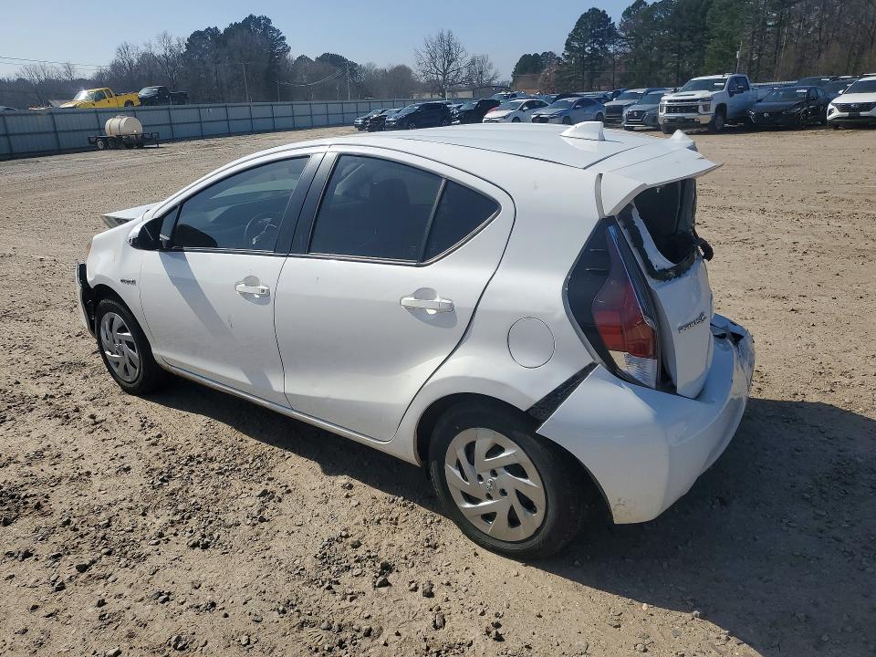 Photo 2 from auction – 2016 TOYOTA PRIUS C with VIN JTDKDTB34G1136724