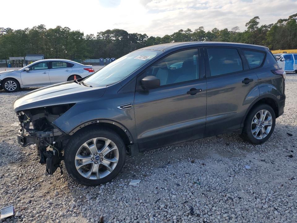 FORD ESCAPE S 2018 with VIN 1FMCU0F73JUC94814 - Photo from auction