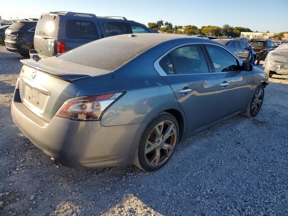 Photo 3 from auction – 2012 NISSAN MAXIMA S with VIN 1N4AA5AP3CC837019