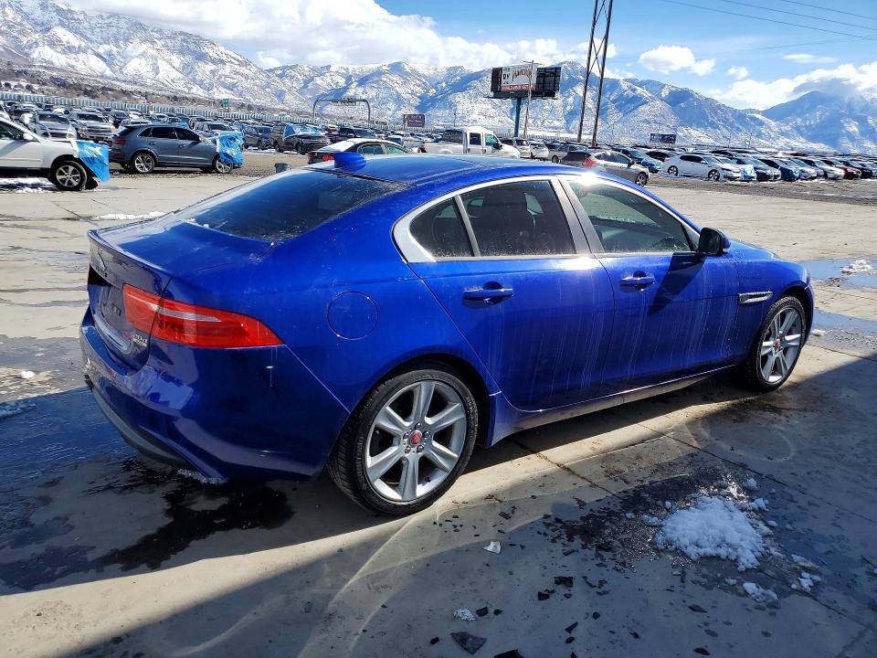 Photo 3 from auction – 2017 JAGUAR XE PREMIUM with VIN SAJAJ4BN6HA971951