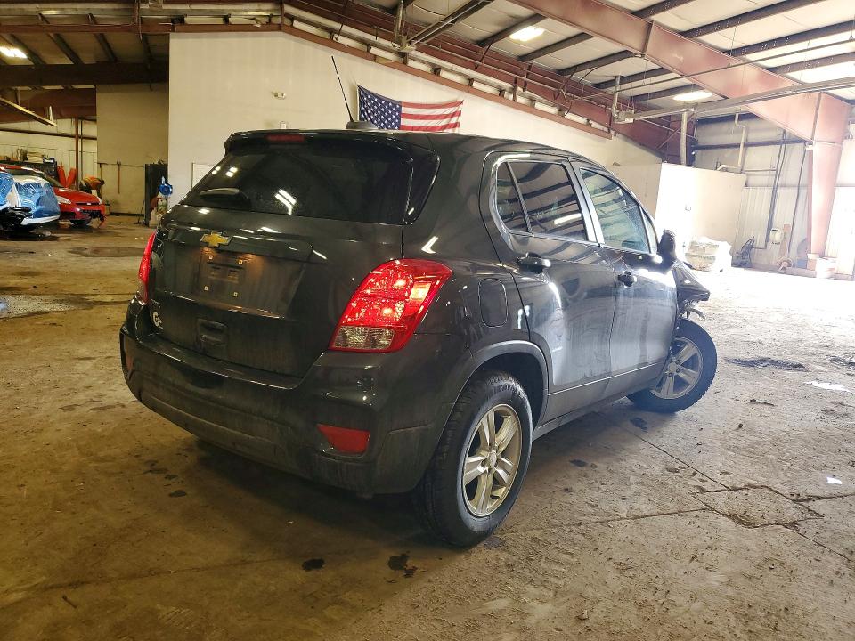 Photo 3 from auction – 2019 CHEVROLET TRAX with VIN 3GNCJKSB6KL216484
