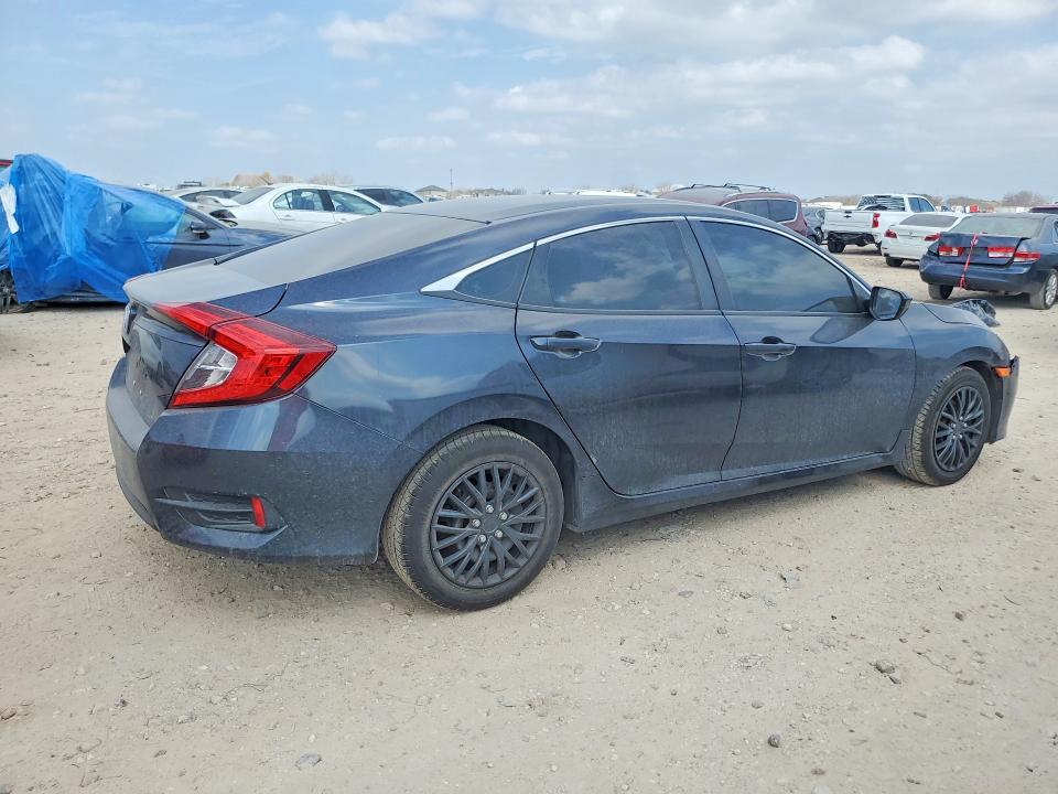 Photo 3 from auction – 2018 HONDA CIVIC with VIN 2HGFC2F58JH535706