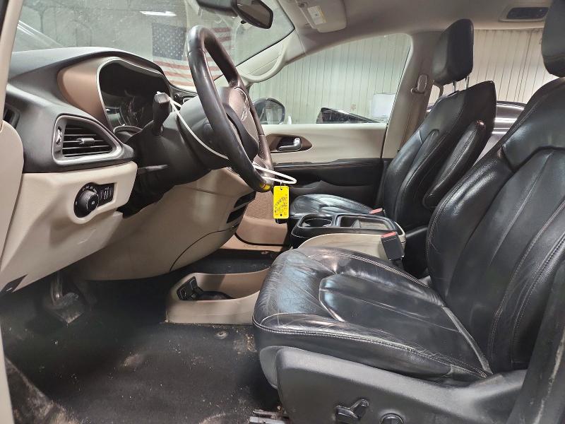 Photo 7 from auction – 2017 CHRYSLER PACIFICA with VIN 2C4RC1BG7HR540249