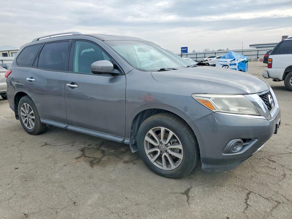 Photo 4 from auction – 2015 NISSAN PATHFINDER with VIN 5N1AR2MN2FC717921