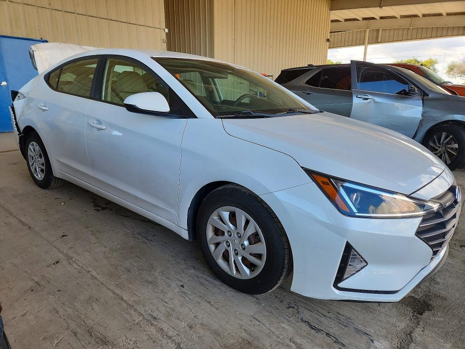 Photo 4 from auction – 2019 HYUNDAI ELANTRA with VIN 5NPD74LF2KH439517