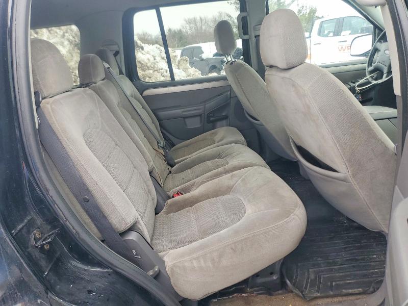 Photo 10 from auction – 2004 FORD EXPLORER with VIN 1FMZU73W04UA26919
