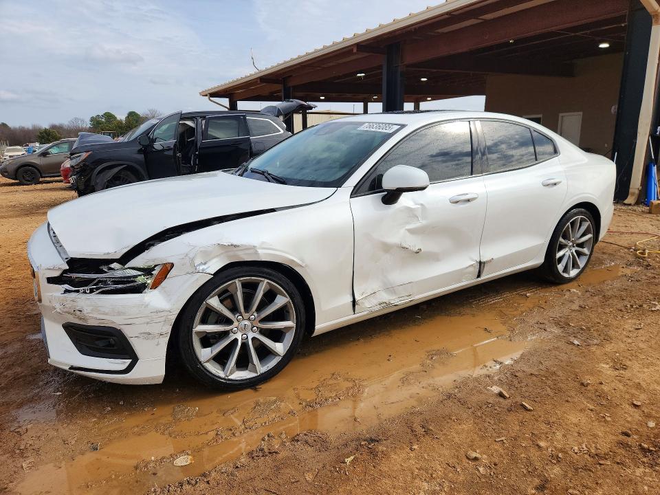 VOLVO S60 2021 with VIN 7JR102FK9MG096718 - Photo from auction