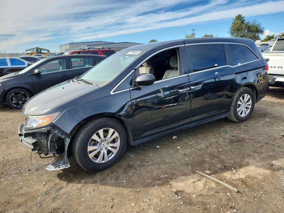 HONDA ODYSSEY 2016 with VIN 5FNRL5H36GB127082 - Photo from auction