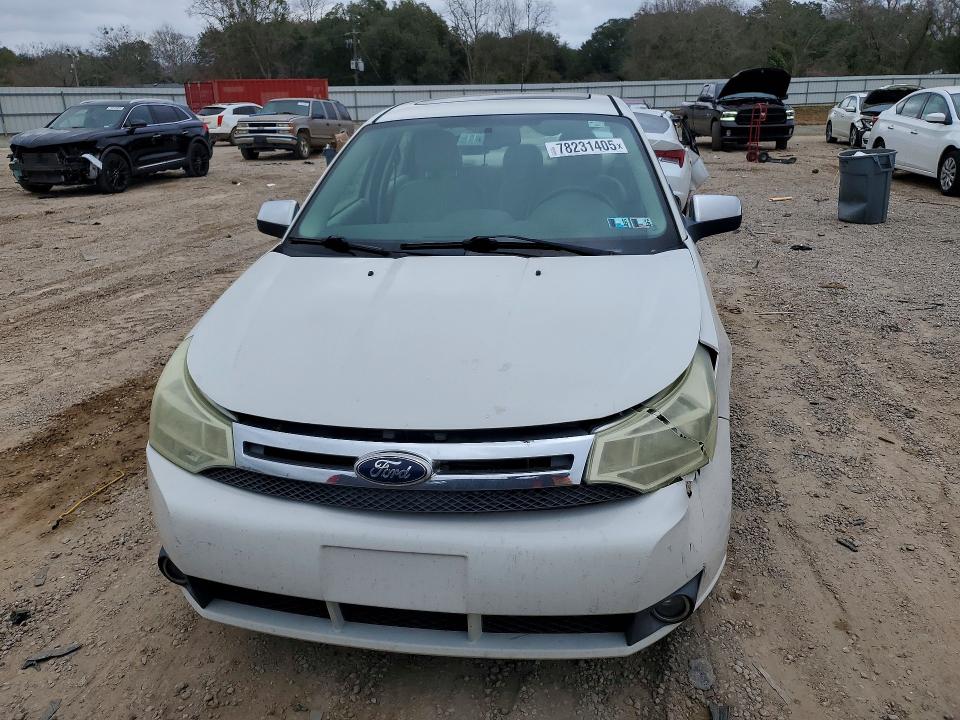 Photo 5 from auction – 2010 FORD FOCUS SEL with VIN 1FAHP3HN9AW294244