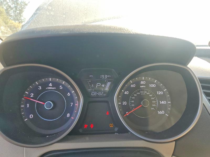 Photo 9 from auction – 2016 HYUNDAI ELANTRA with VIN 5NPDH4AE1GH673646