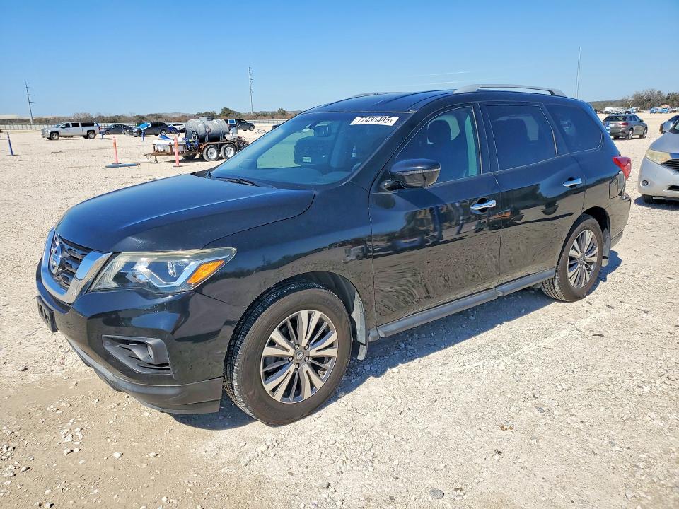 NISSAN PATHFINDER 2017 with VIN 5N1DR2MN9HC625639 - Photo from auction