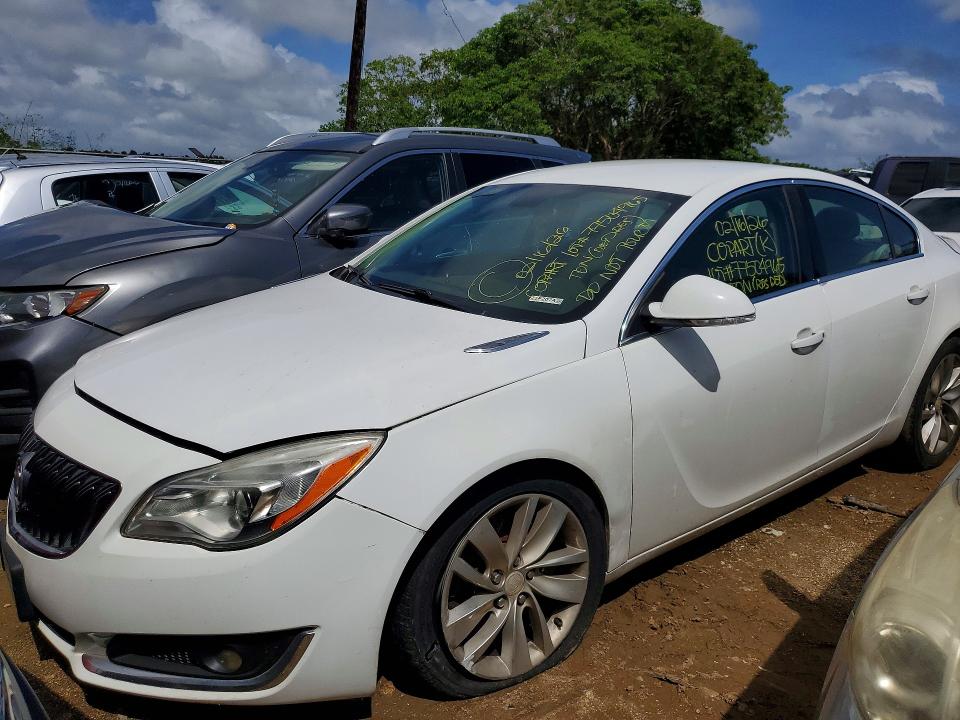 BUICK REGAL 2016 with VIN 2G4GK5EX5G9173214 - Photo from auction