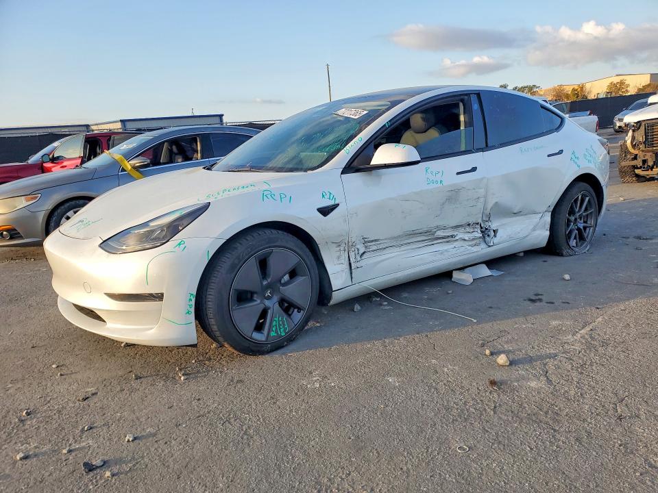 TESLA MODEL 3 2023 with VIN 5YJ3E1EA8PF428609 - Photo from auction